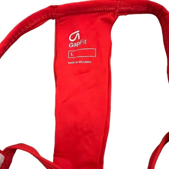 Gap Fit workout tank - Picture 3 of 3